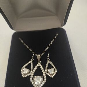 Sparkling Silver Necklace and Earring Set